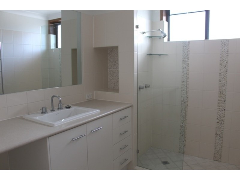 16/60 Lambert Road, Indooroopilly QLD 4068