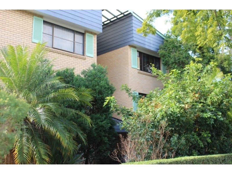 16/60 Lambert Road, Indooroopilly QLD 4068