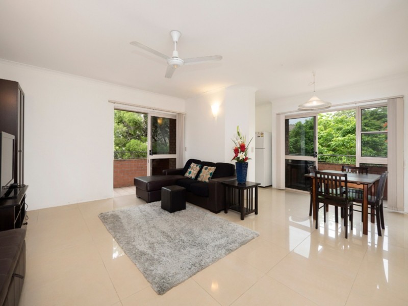 10/8 Carr Street, St Lucia QLD 4067