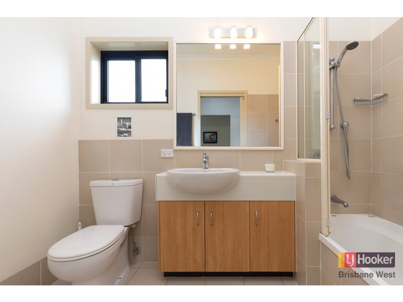 10/8 Gamble Street, Graceville QLD 4075