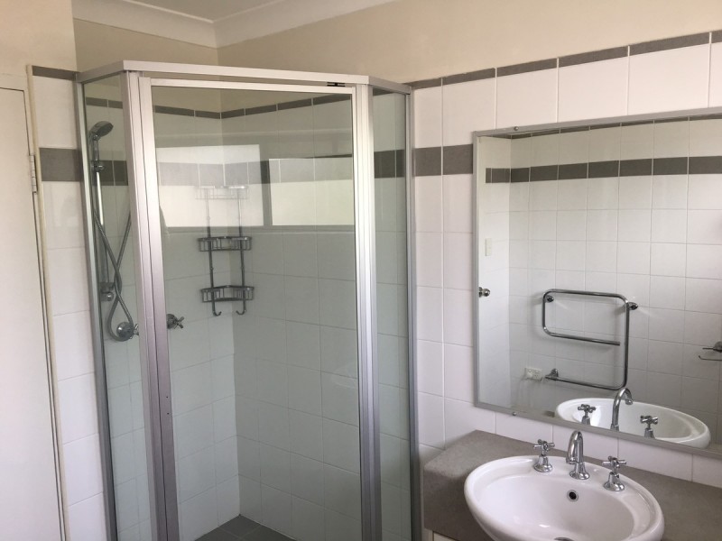 8/93 Sherwood Road, Toowong QLD 4066