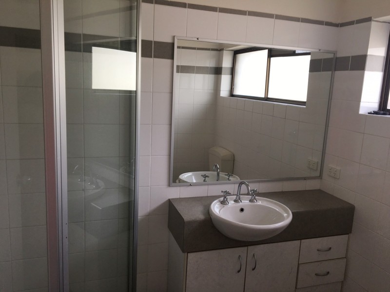 8/93 Sherwood Road, Toowong QLD 4066