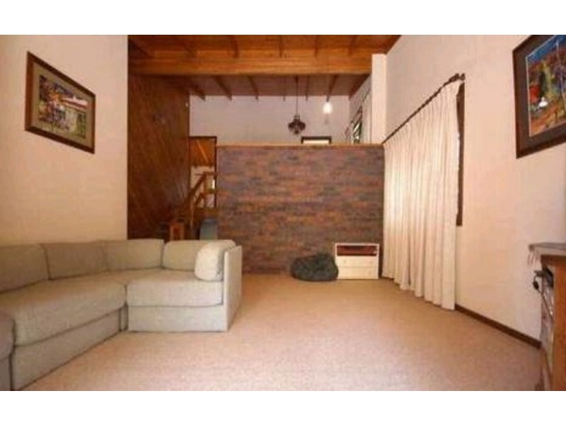 38 Tucker Street, Chapel Hill QLD 4069