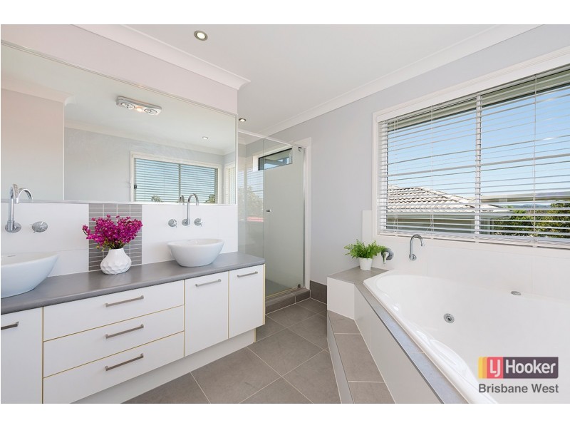 48 Grange Place, Moggill QLD 4070