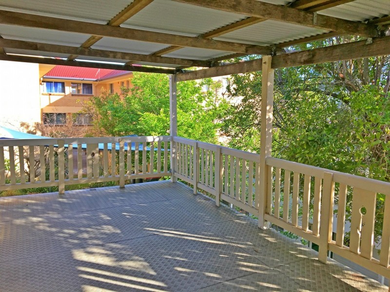 35 Swann Road, Taringa QLD 4068