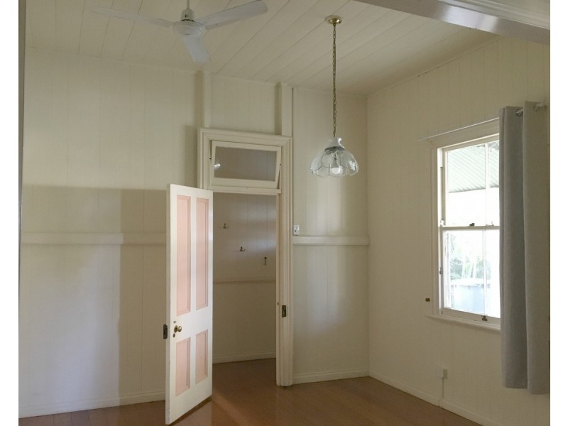 35 Swann Road, Taringa QLD 4068