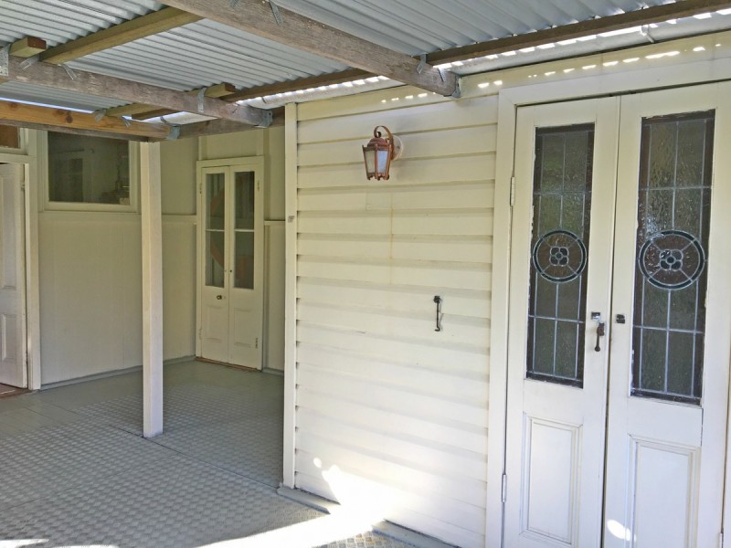35 Swann Road, Taringa QLD 4068