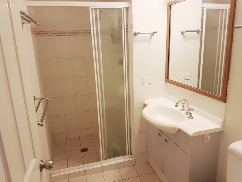 8/18 Morrow Street, Taringa QLD 4068
