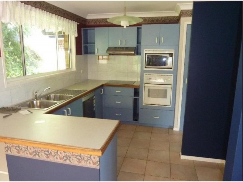 17 Greenfern Place, Ferny Grove QLD 4055