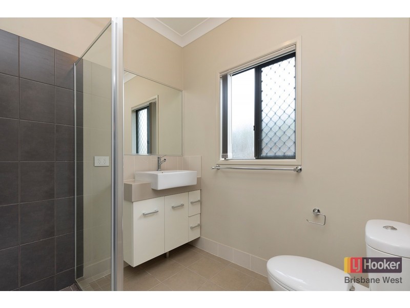 27 Lilly Pilly Place, Moggill QLD 4070