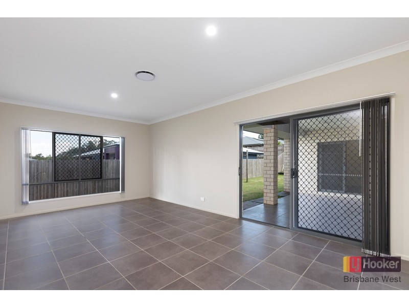 27 Lilly Pilly Place, Moggill QLD 4070