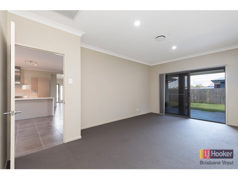 27 Lilly Pilly Place, Moggill QLD 4070