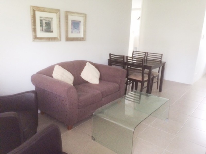 3/74 Highland Terrace, St Lucia QLD 4067