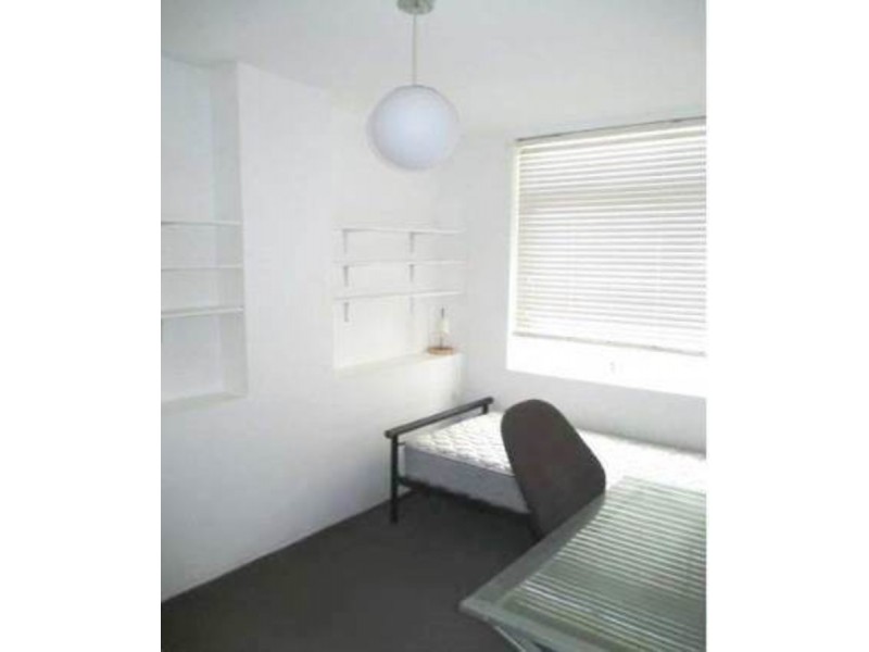 3/74 Highland Terrace, St Lucia QLD 4067