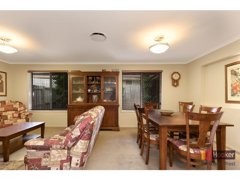 5A Pioneer Crescent, Bellbowrie QLD 4070