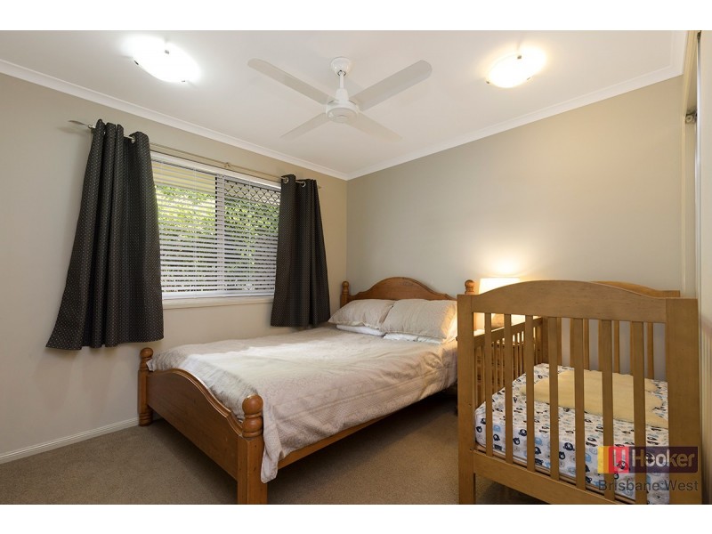 5A Pioneer Crescent, Bellbowrie QLD 4070