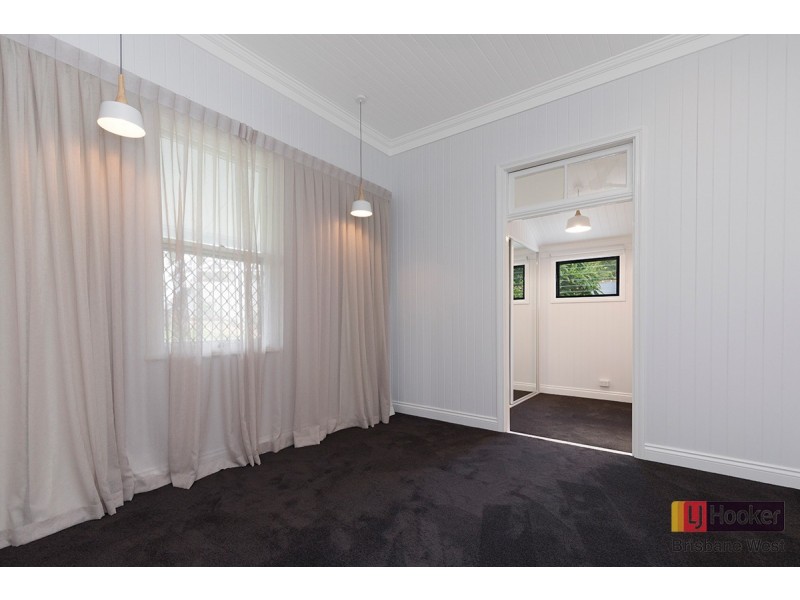 36 Curlew Street, Toowong QLD 4066