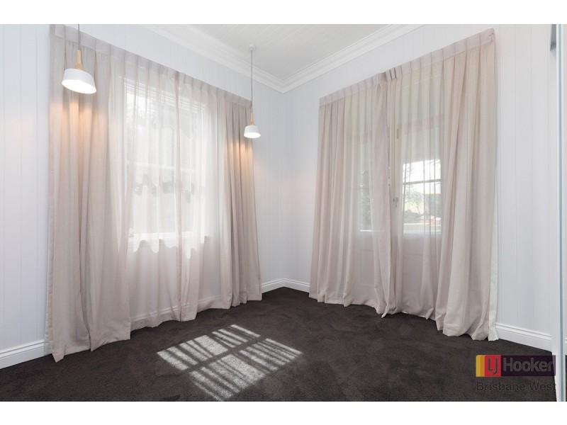 36 Curlew Street, Toowong QLD 4066