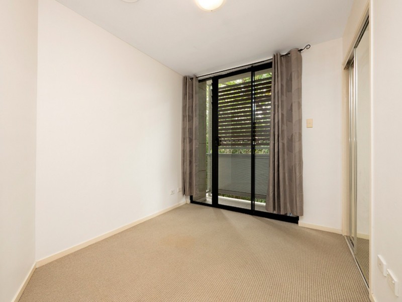 2/26 Lambert Road, Indooroopilly QLD 4068