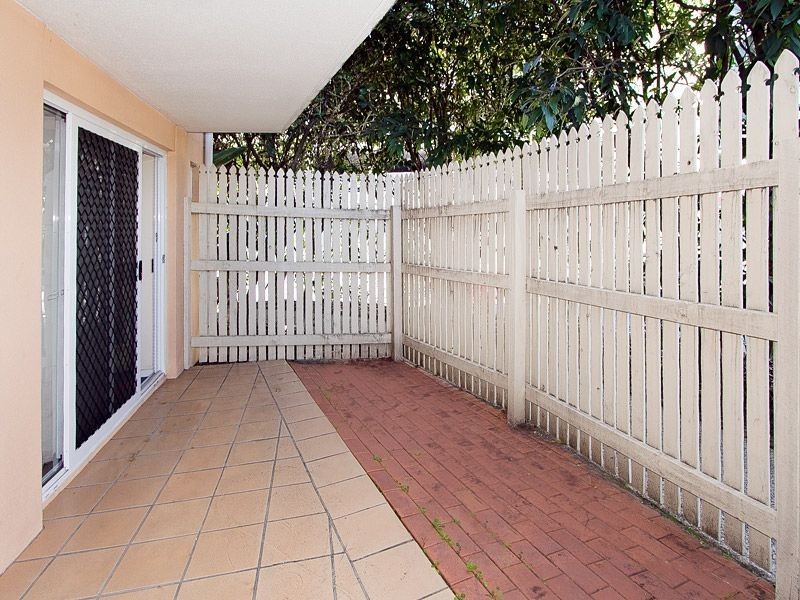 2/44 Lissner Street, Toowong QLD 4066