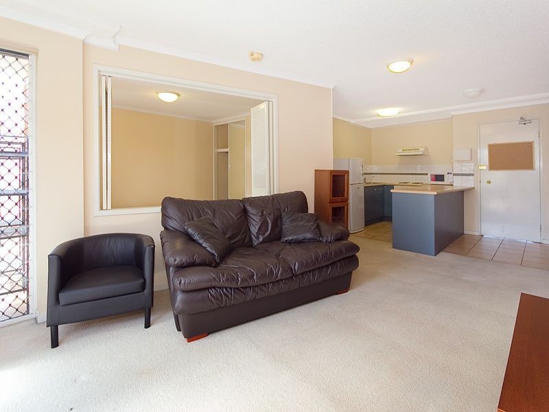 2/44 Lissner Street, Toowong QLD 4066