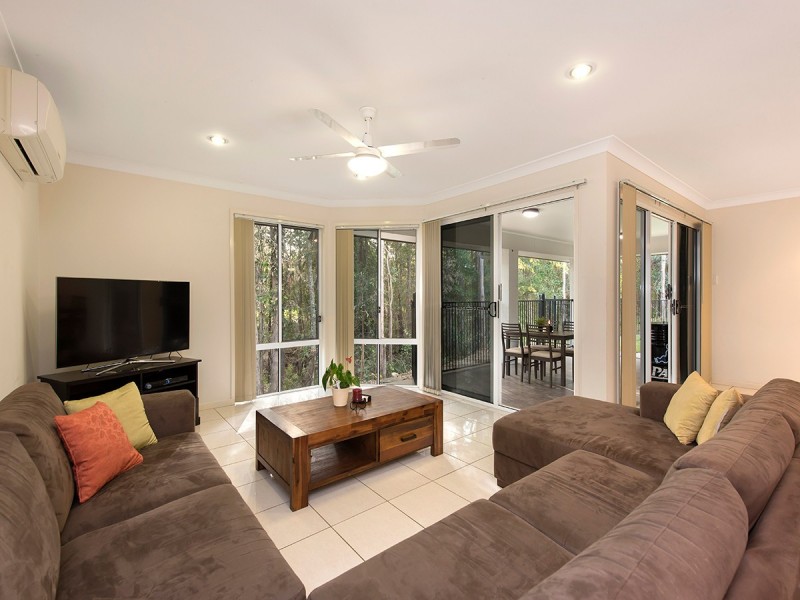 16 Corymbia Crescent, Anstead QLD 4070