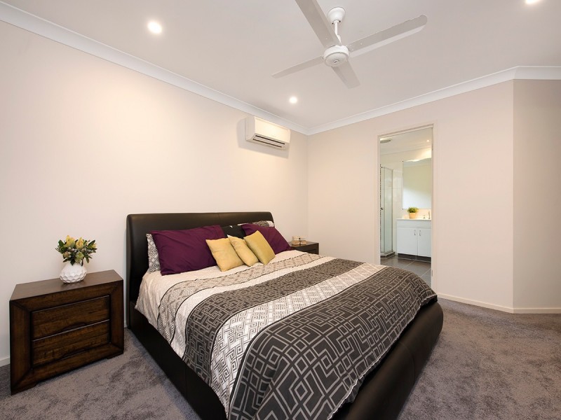 16 Corymbia Crescent, Anstead QLD 4070