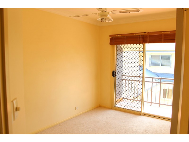 8/24 Brisbane Street, St Lucia QLD 4067