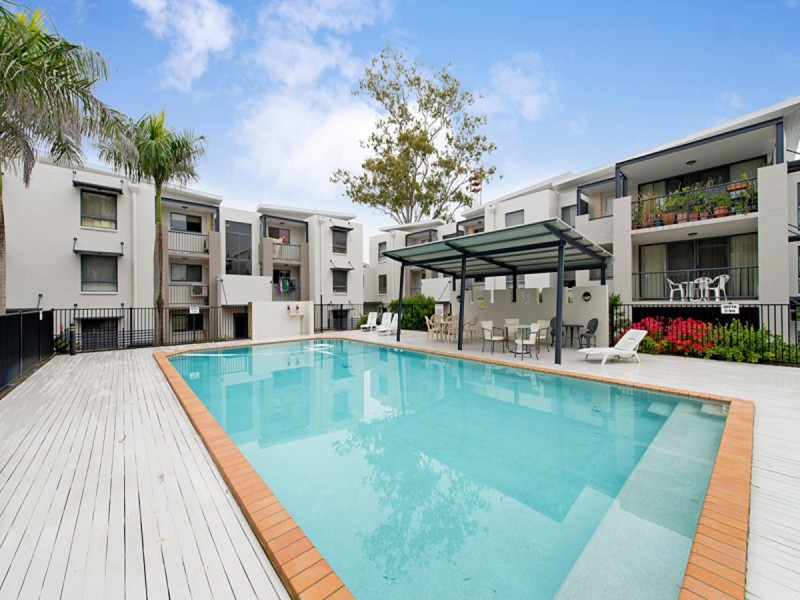 42/7 Landsborough Terrace, Toowong QLD 4066