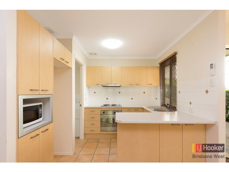3/12 Priory Street, Indooroopilly QLD 4068