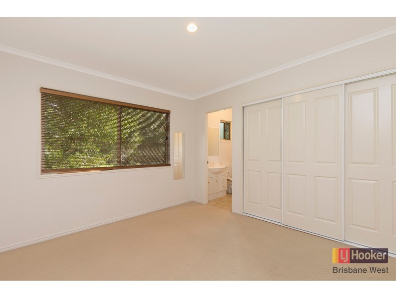 3/12 Priory Street, Indooroopilly QLD 4068