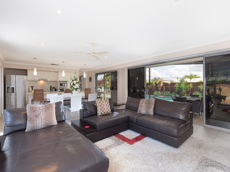 7 Jarrah Street, Moggill QLD 4070