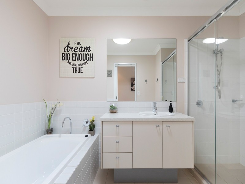 7 Jarrah Street, Moggill QLD 4070