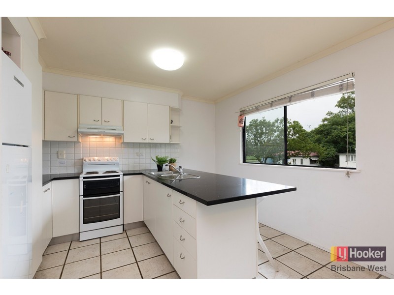 1/260 Sir Fred Schonell Drive, St Lucia QLD 4067