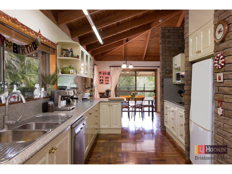 107 Grandview Road, Pullenvale QLD 4069