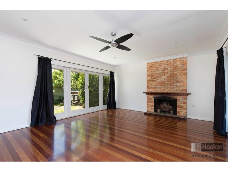 259 Hawken Drive, St Lucia QLD 4067