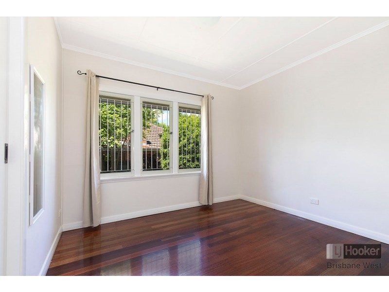 259 Hawken Drive, St Lucia QLD 4067