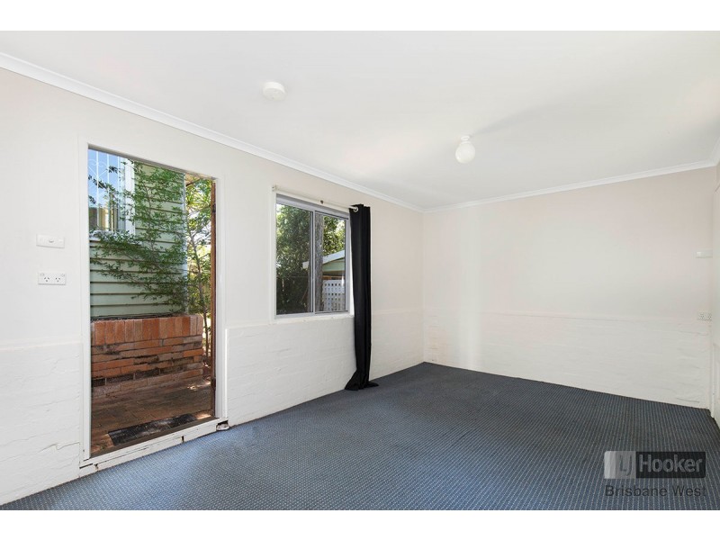 259 Hawken Drive, St Lucia QLD 4067
