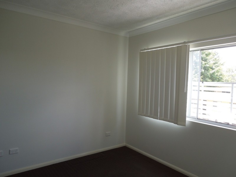 8/159 Clarence Road, Indooroopilly QLD 4068