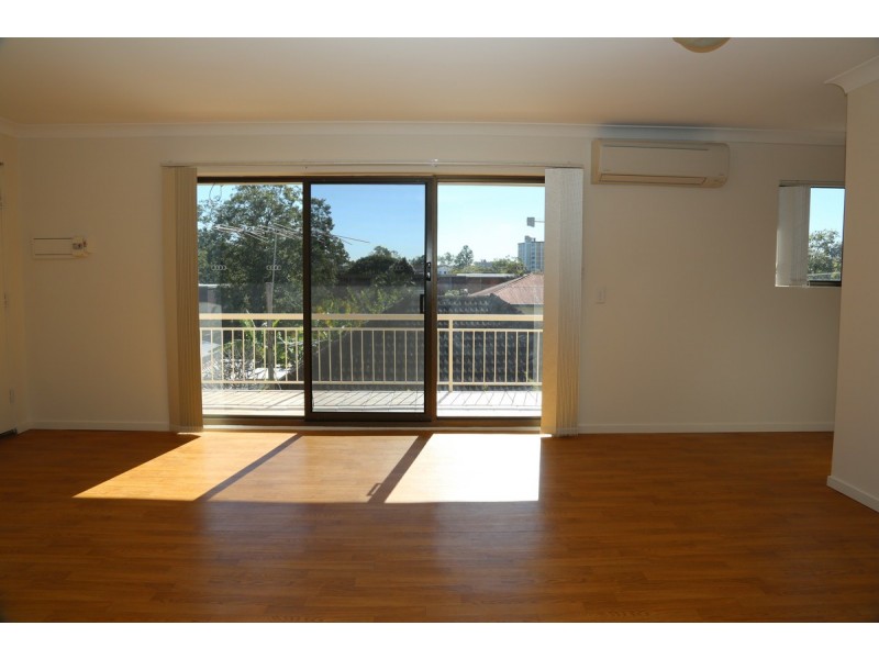 4/37 Mitre Street, St Lucia QLD 4067