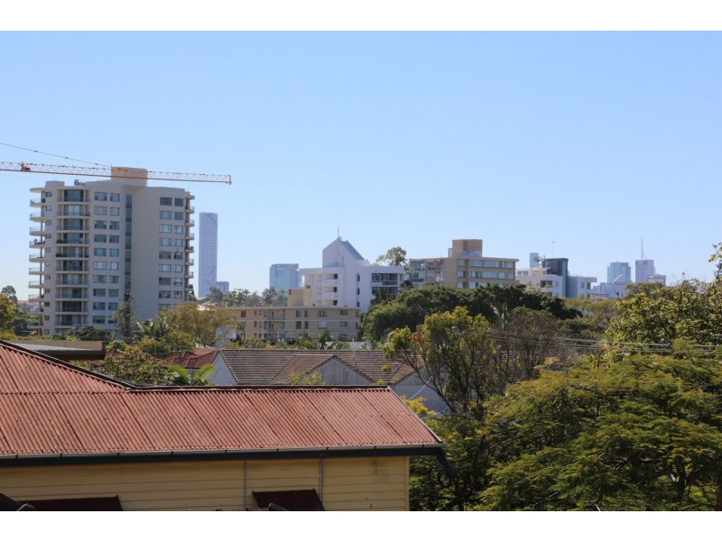 4/37 Mitre Street, St Lucia QLD 4067