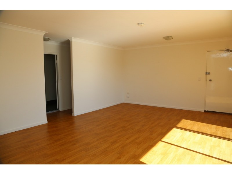 4/37 Mitre Street, St Lucia QLD 4067