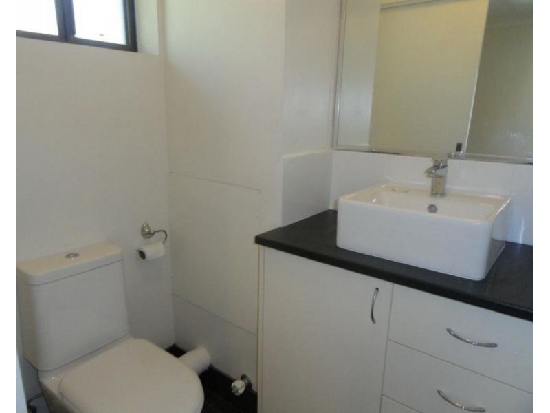 4/37 Mitre Street, St Lucia QLD 4067