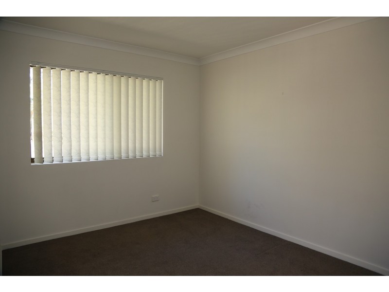 4/37 Mitre Street, St Lucia QLD 4067