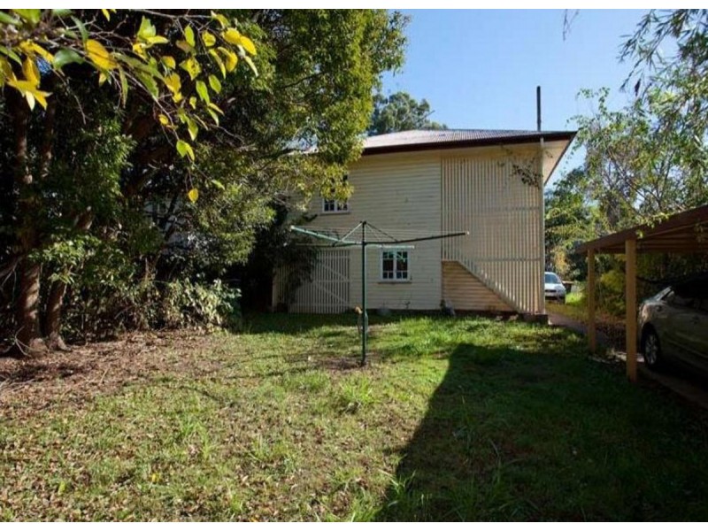 128 Dell Road, St Lucia QLD 4067