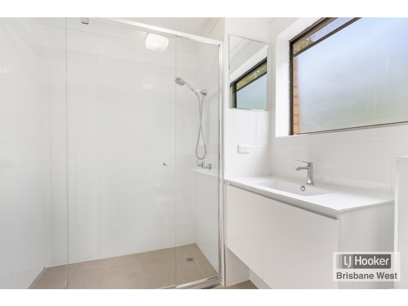 2/59 Bellevue Terrace, St Lucia QLD 4067