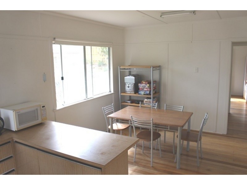 883 Samford Road, Keperra QLD 4054