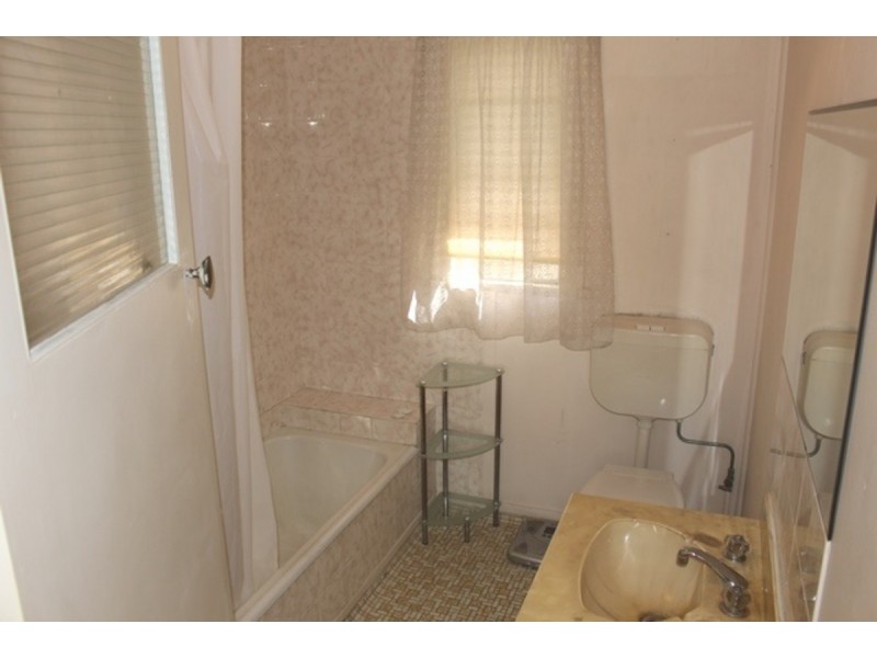 883 Samford Road, Keperra QLD 4054