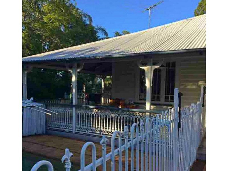 98 Stanley Terrace, Taringa QLD 4068