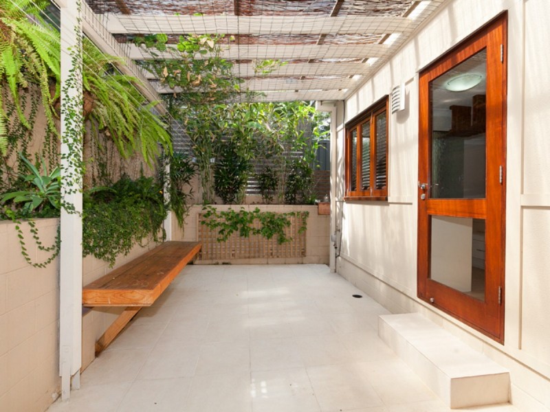11 Wells Lane, Toowong QLD 4066